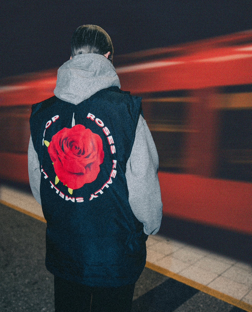 Domino Roses, topattu työliivip