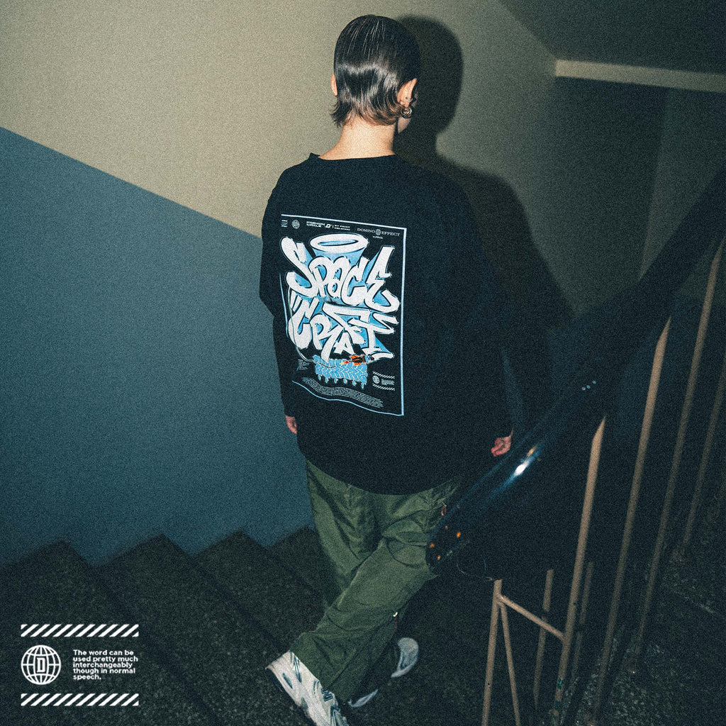 Space Craft T-paita, Musta